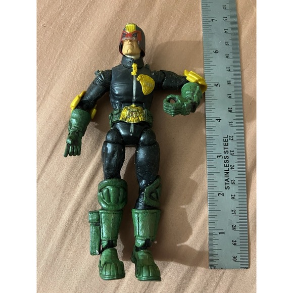 Marvel‎ Judge Dredd 6" Action Figure Legendary Comic Book Heroes Incomplete - Picture 1 of 4